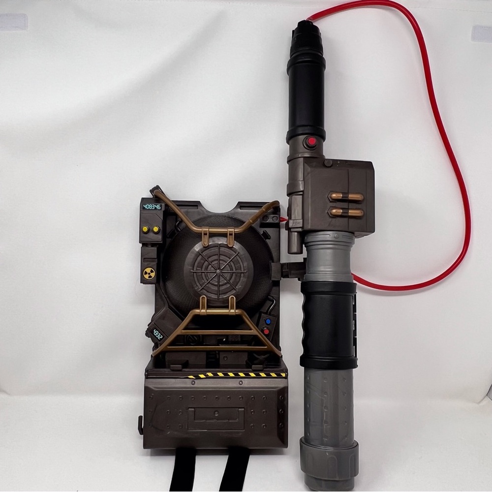 Ghostbusters Proton Pack prop 2016